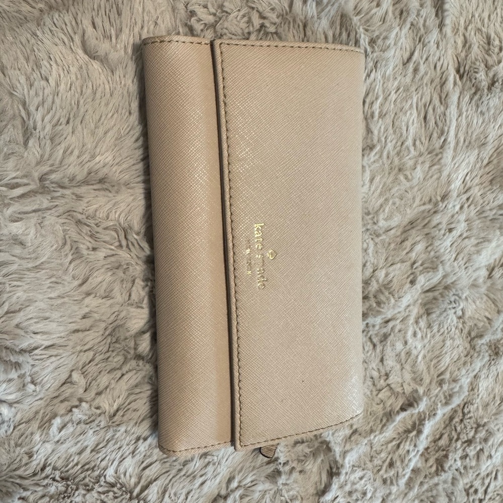 Kate Spade Beige Leather Wallet